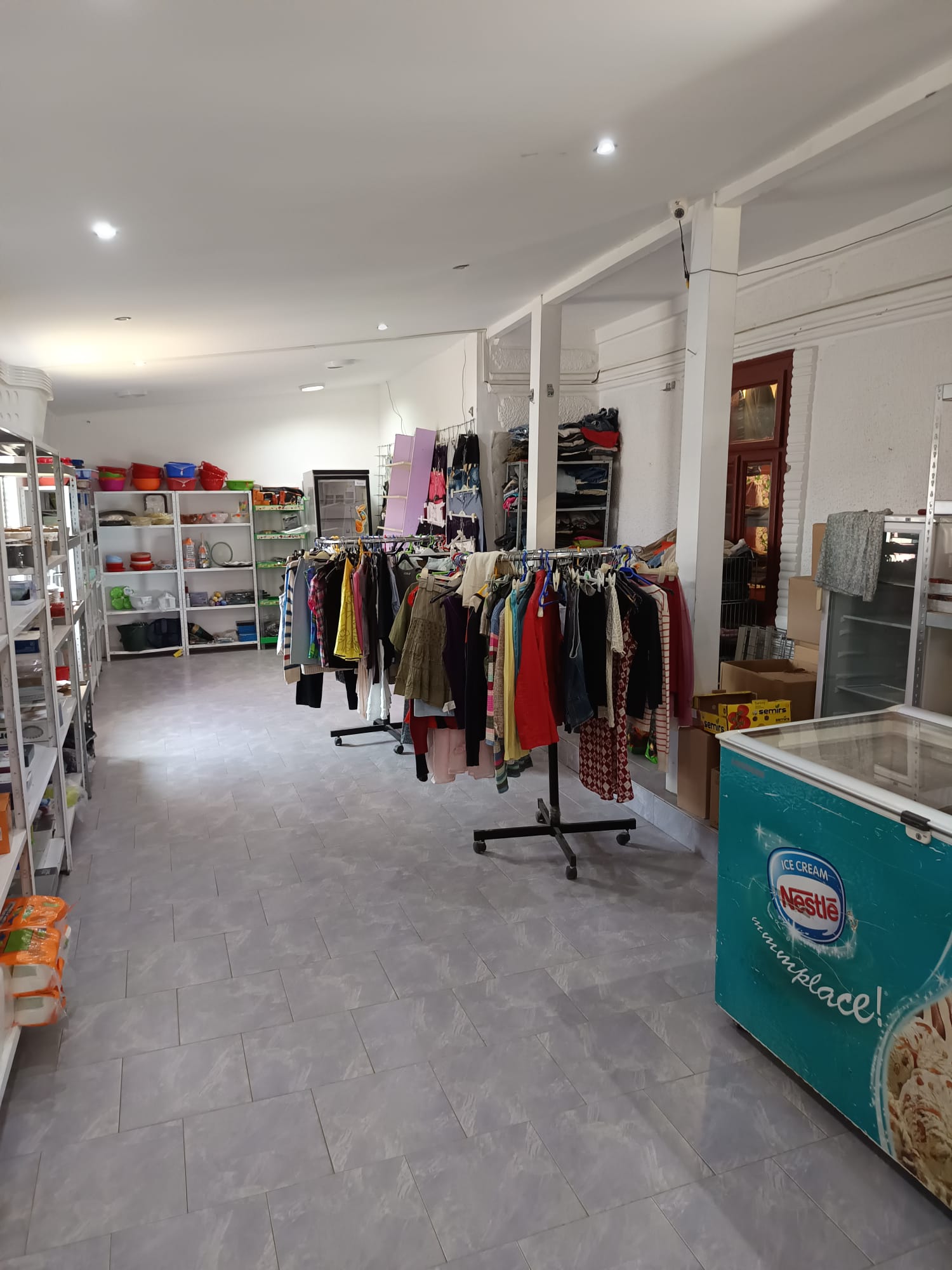 Sectiunea second-hand